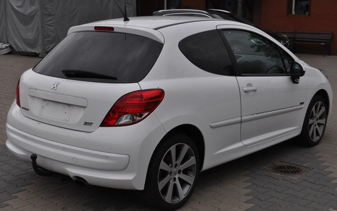 Peugeot 207 cena 16200 przebieg: 102000, rok produkcji 2011 z Piaski małe 379